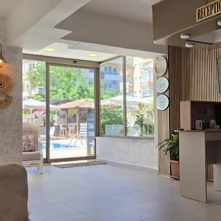 Palmen Apartmanhotel 2*